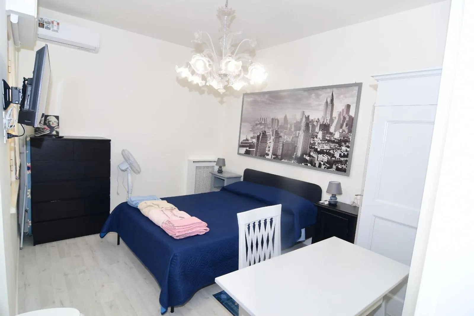 Roma Metro Apartment  Rome