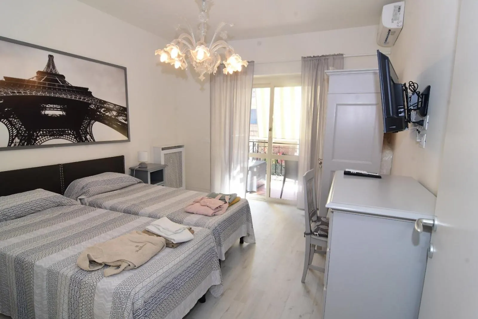 Roma Metro Apartment