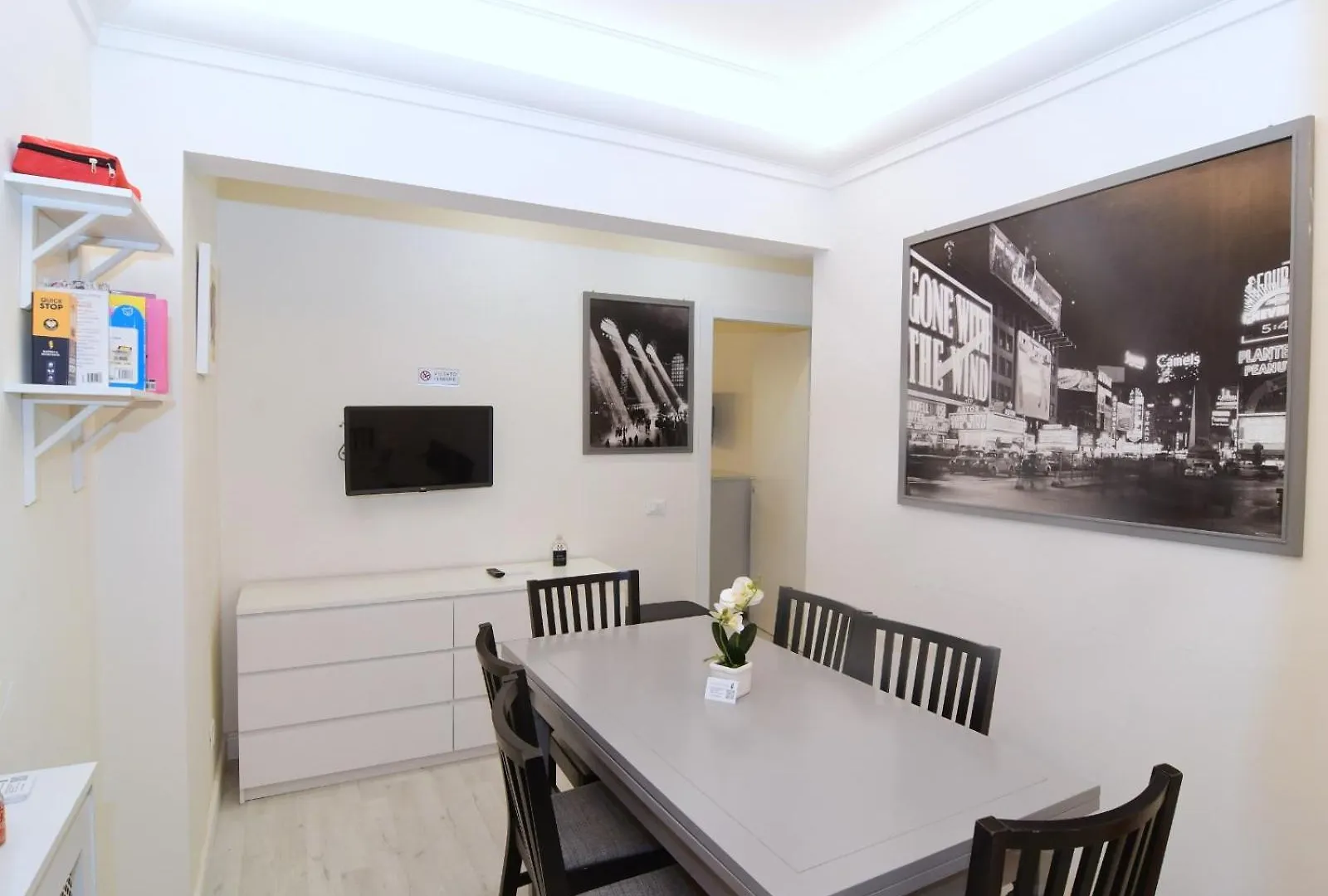 Roma Metro Apartment