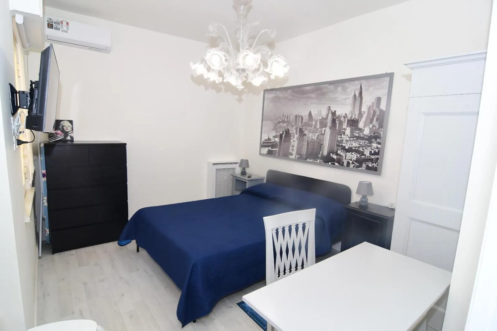 Roma Metro Apartment  Rome